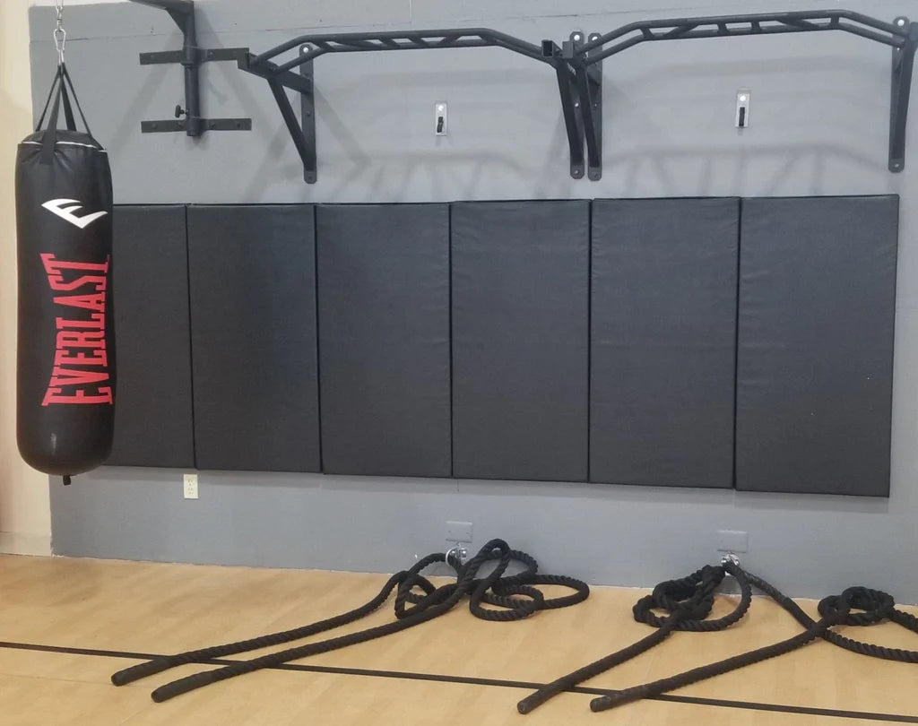 Holiday Shop 4' Tall x 8' Wide x 2" Thick Removable Folding Gym Wall Pad