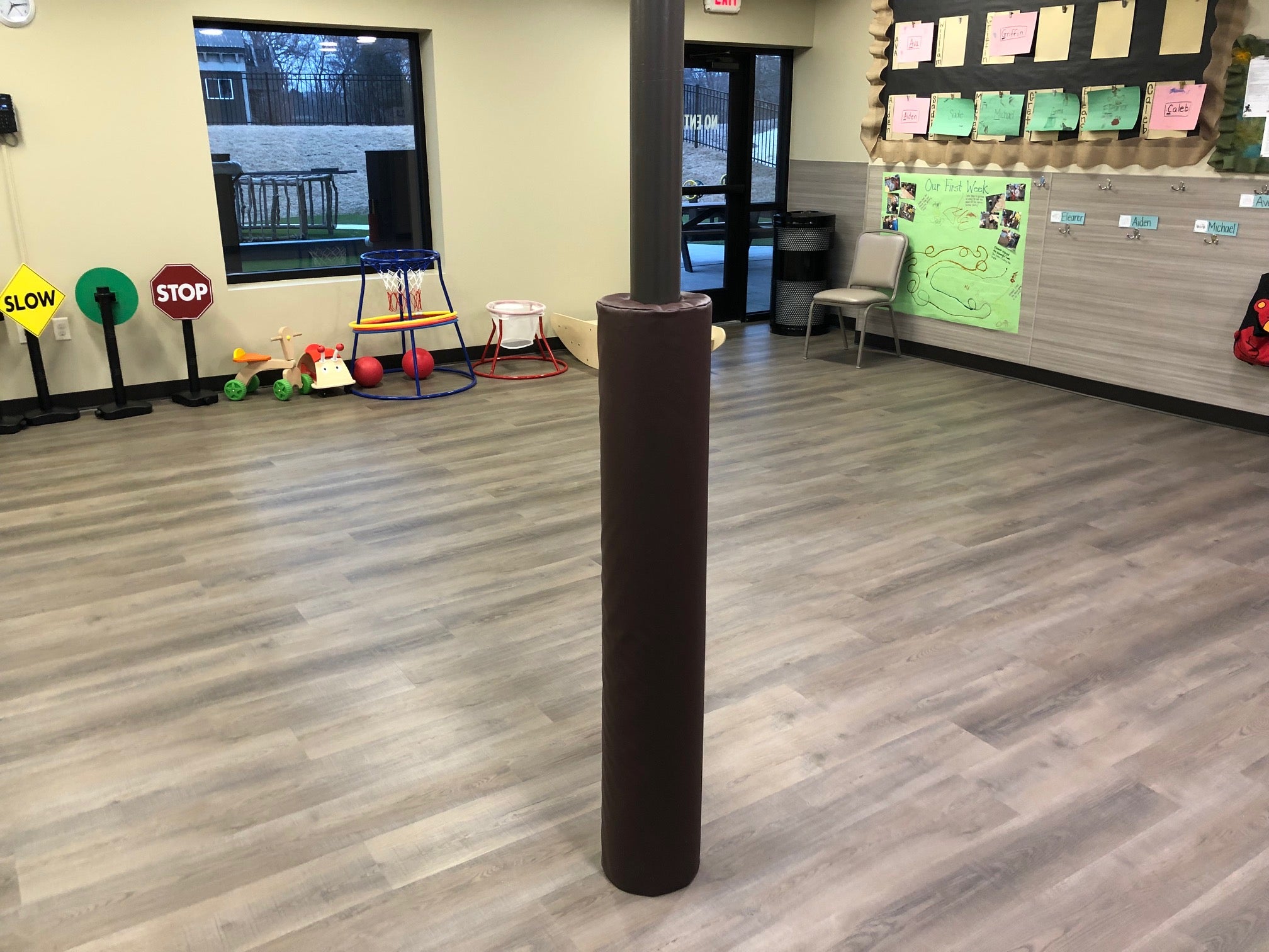 4' Tall Pole Pad, 4" Diameter