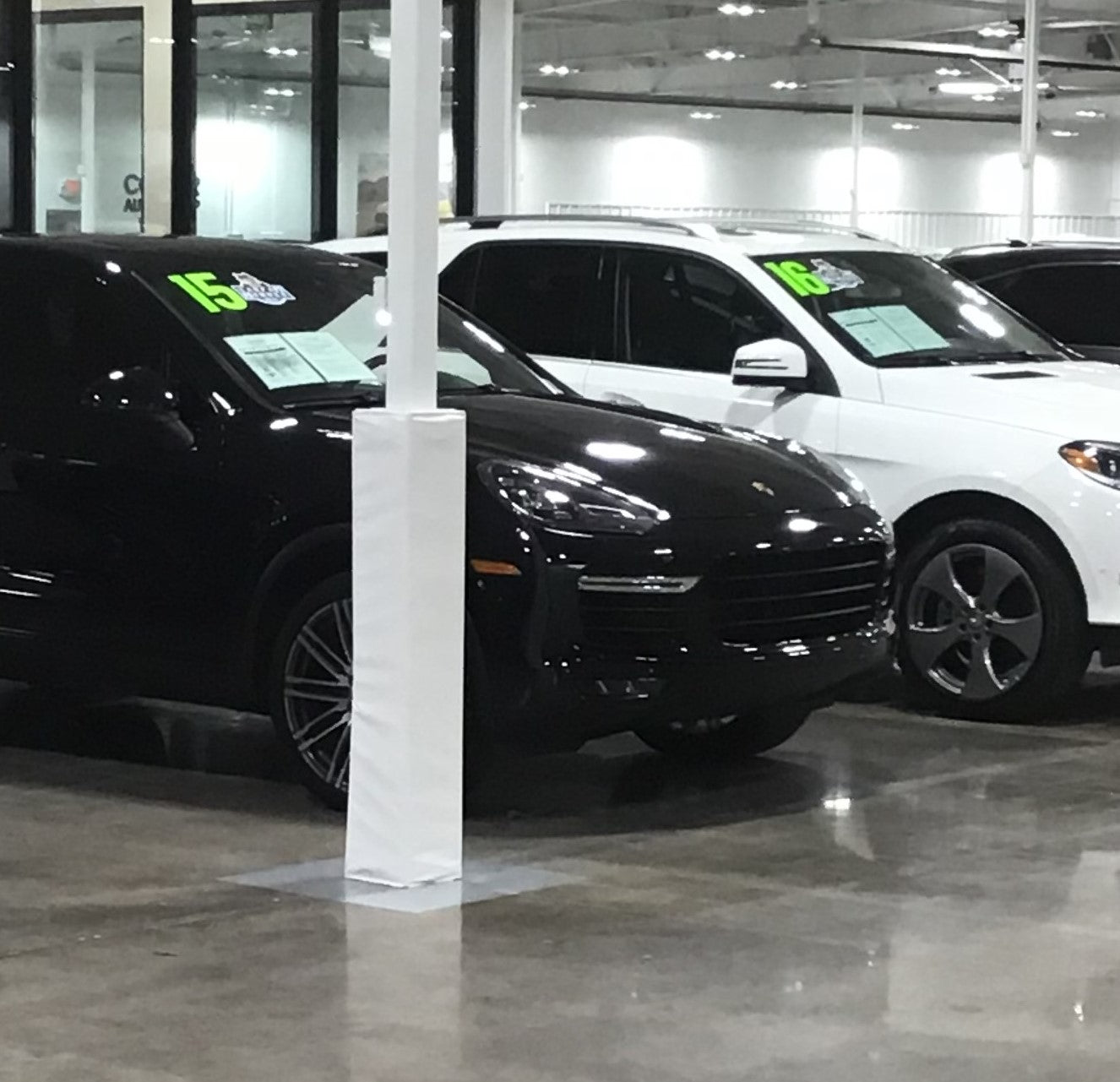 Car Dealership Column Pad