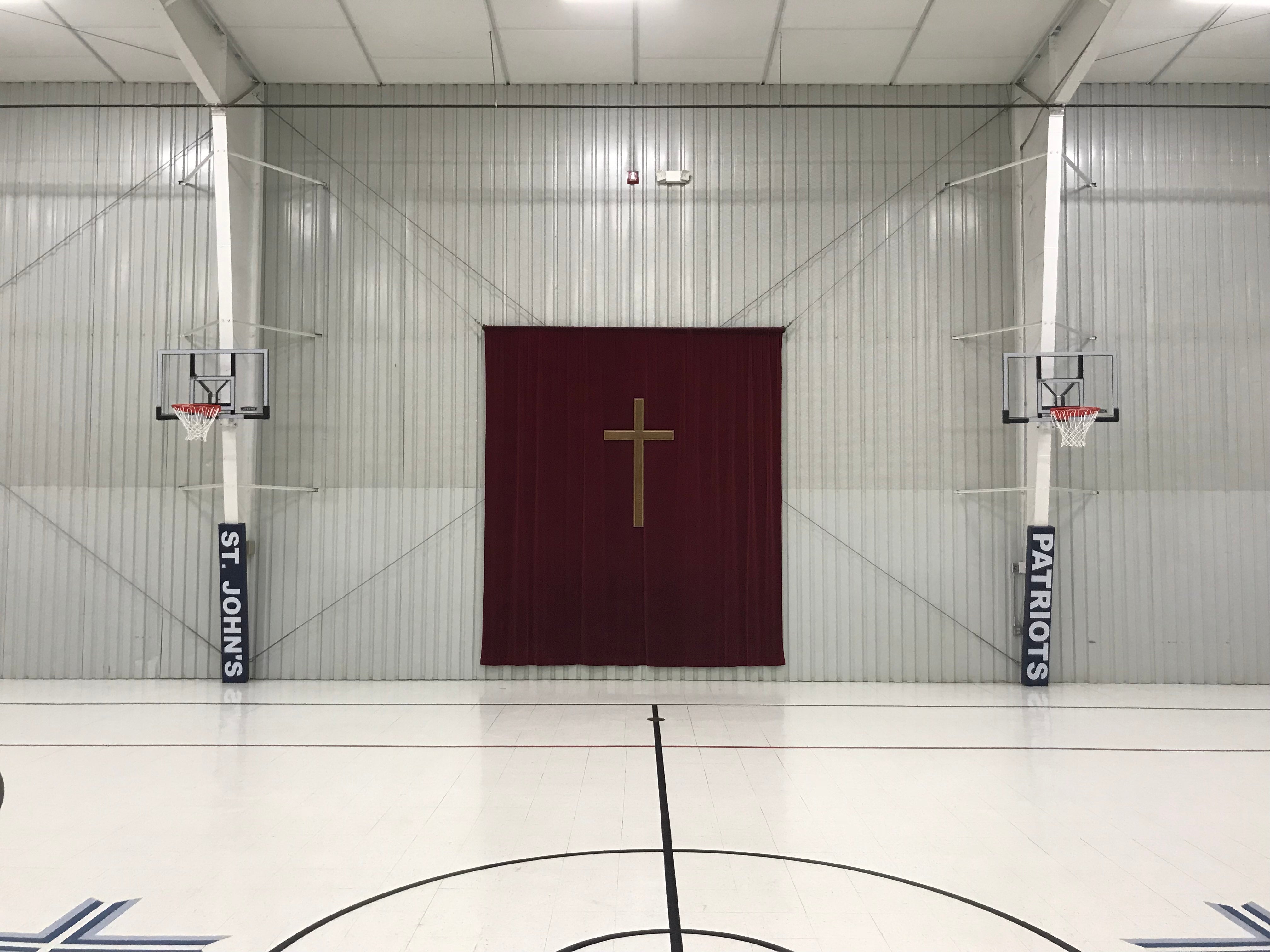 School Basketball i beam pads, ibeam pads, i-beam pads, i-beam safety pads, gym wall padding, wall pads, gym wall padding