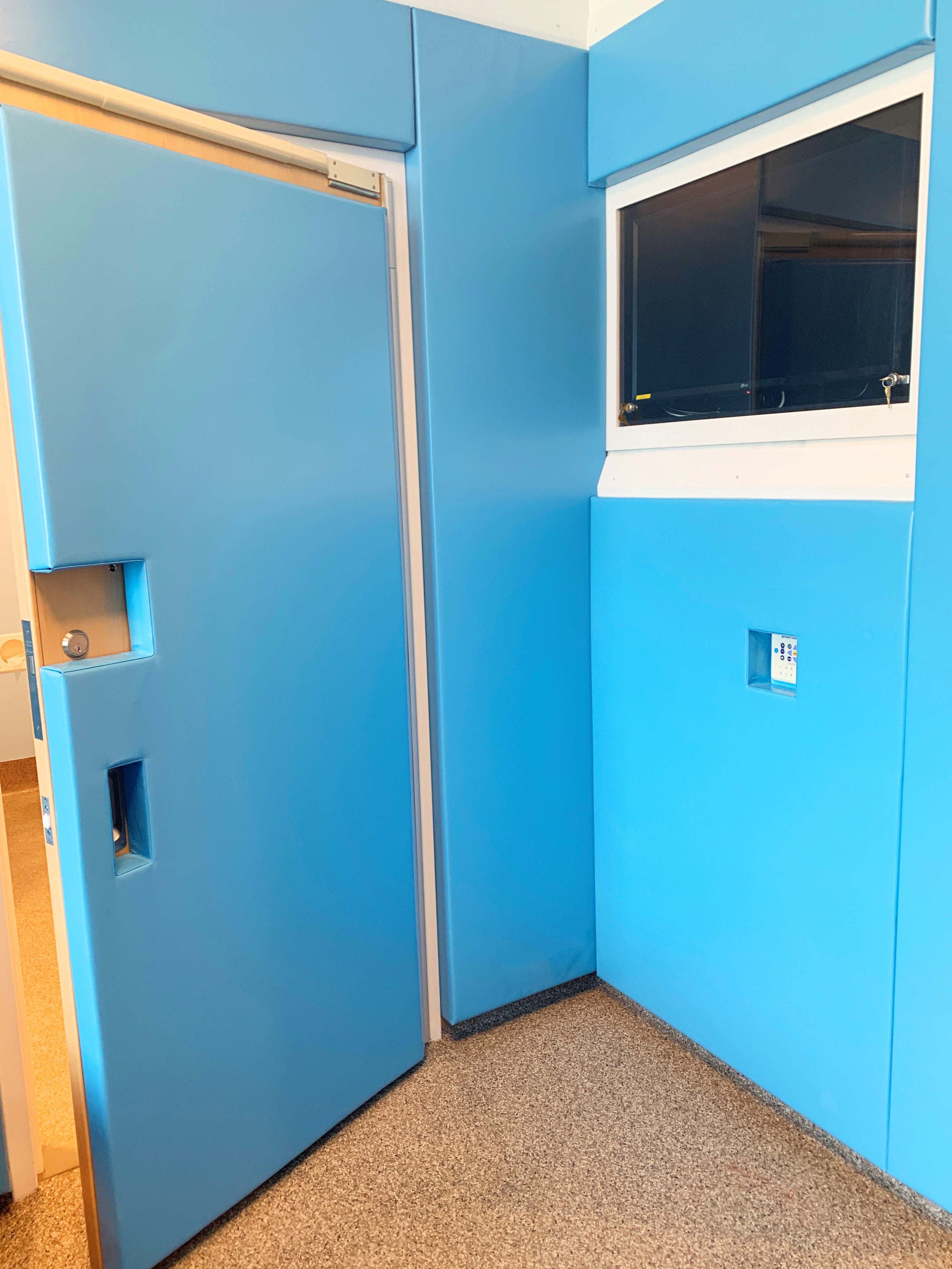 Children's Hospital Padded Patient Room, wall padding, hospital wall padding, time out room wall padding, class A wall padding, ASTM E84 Wall pads