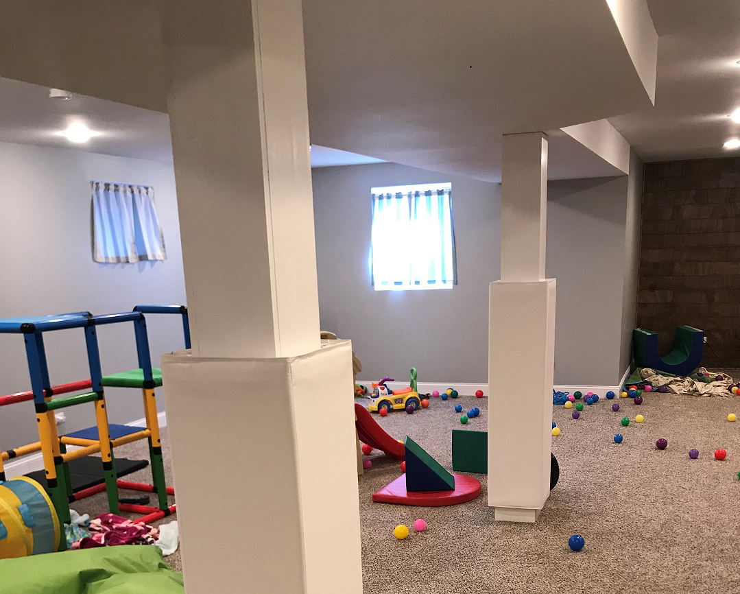 Home Basement Playroom Column Mat