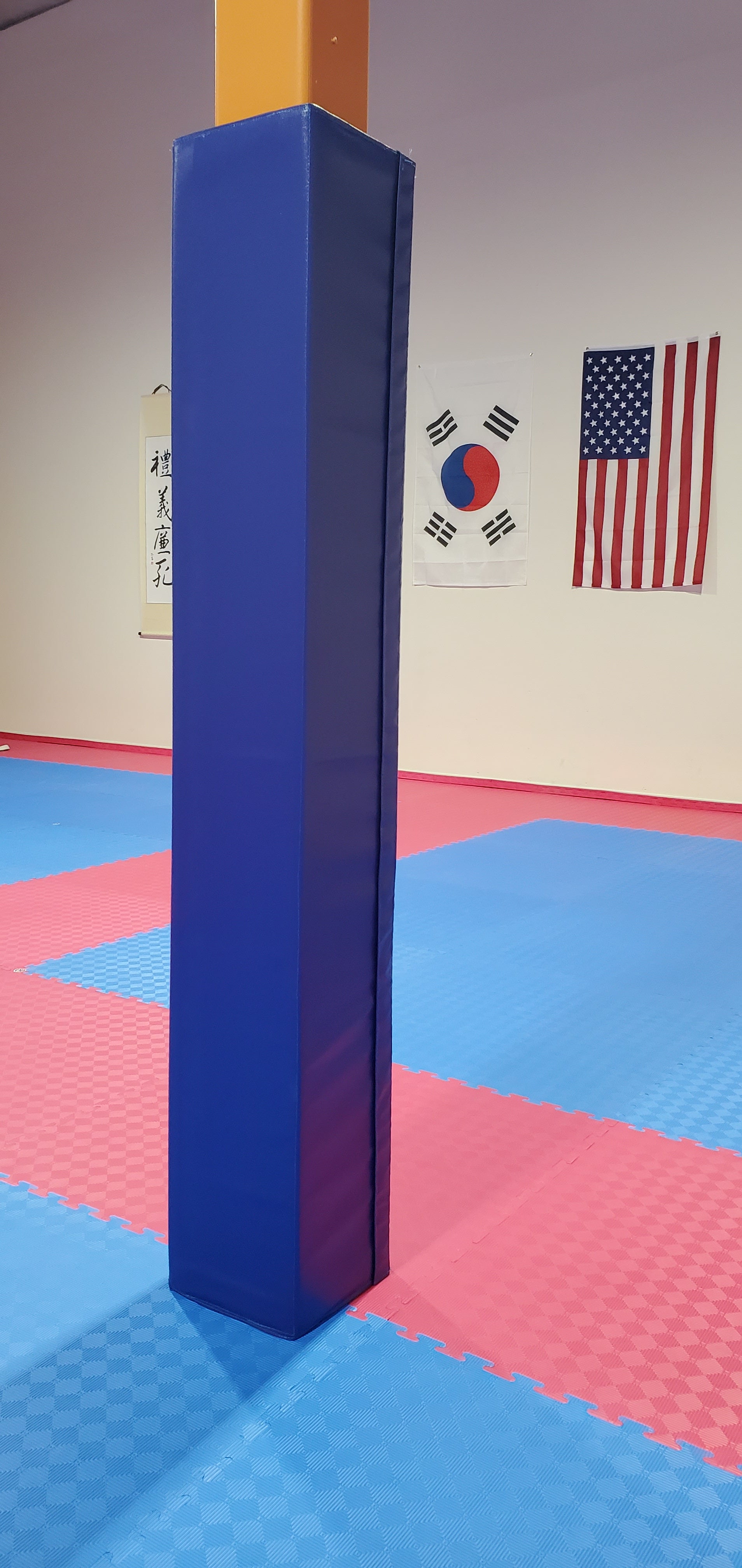 Martial Art studio square pole pad cover