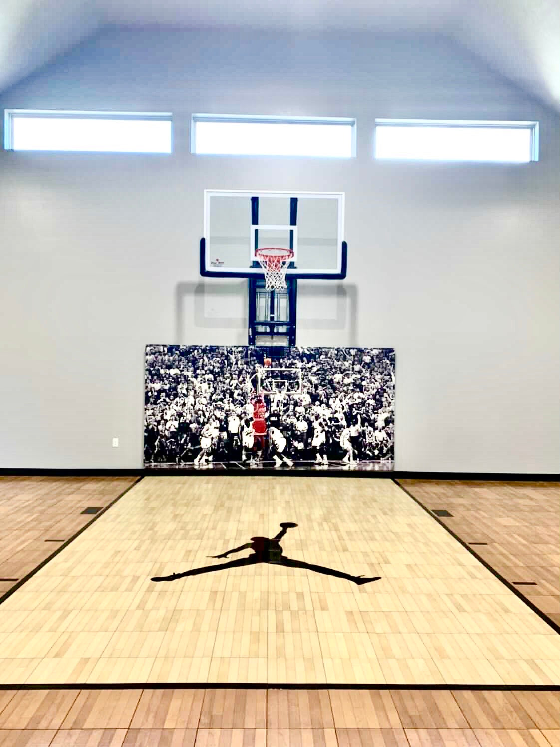 Basketball Home Court Wall Pads Michael Jordan, gym wall pads, printed gymnasium pads, logo gym wall pads, protective wall pads, protective gym pads 