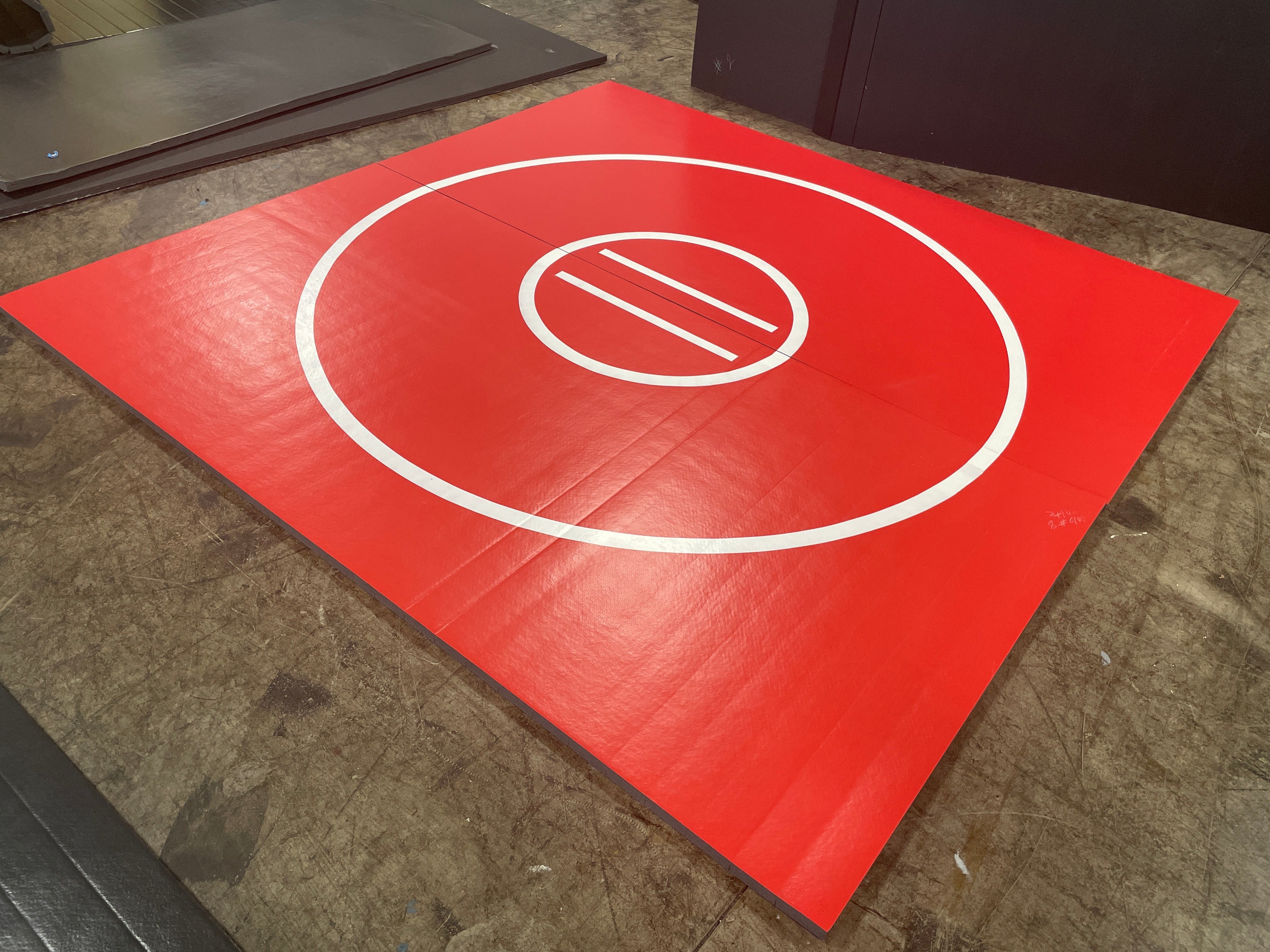 Black and Red 8 section 20' x 20' x 1 3/8 Roll-Up Wrestling Mat with Four  Practice Circles